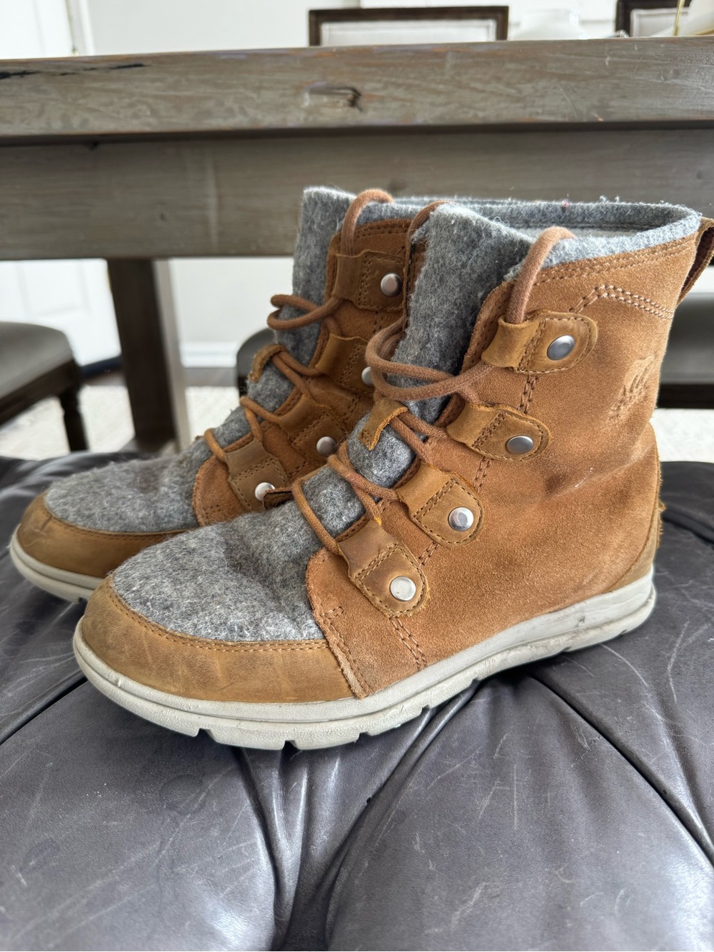 Sorel Winter Boots - Tan and Gray